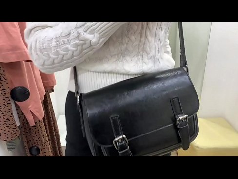 ❤️ Публічна мастурбація молодої сучки FeralBerry фалоімітатором у примірочній ❤ Секс-відео на uk.shufflesex-com.ru ️❤